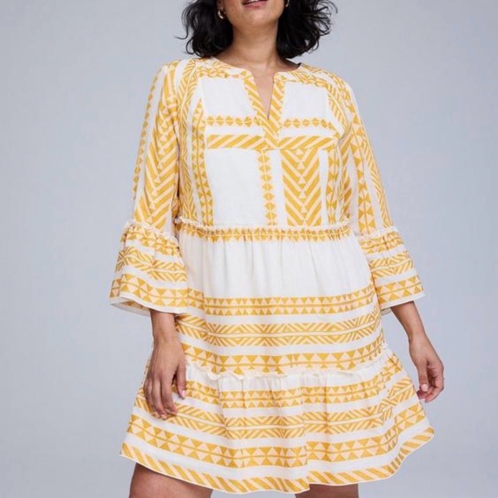Belle Isle Bell Sleeve Orange and White Mini Dress Size 0 / Large - Picture 2 of 7